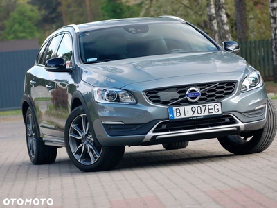 Volvo V60 Cross Country D4 AWD Summum