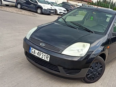 Ford Fiesta 1.3 Benzyna / Rok 2003 / Przebieg 245 / Cena 3900