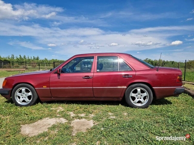 Mercedes w 124 2.5 D super stan