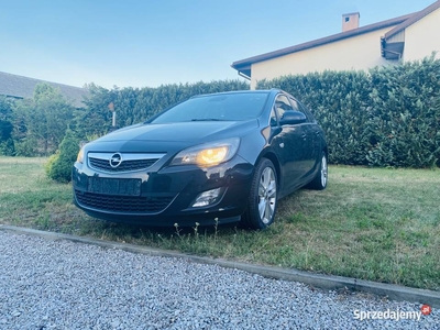 Opel astra 1,4t benzyna