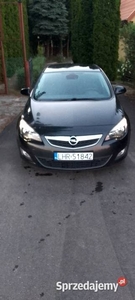 Opel Astra J 2012 1.7 eko strat/stop lampy LED