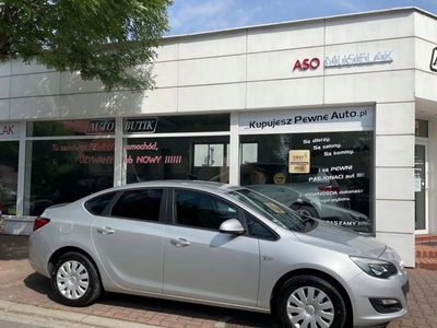 Opel Astra J Sedan 1.4 Turbo ECOTEC 140KM 2018