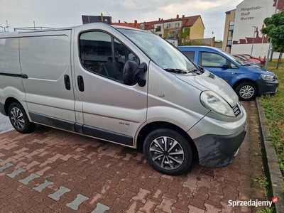 Renault trafic 2.0 2007 rok 606 599 961