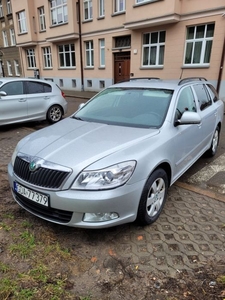 Sprzedam - Skoda Octavia II Lift 1.6 combi 2011r. , 220 tys