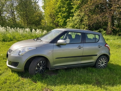 Suzuki Swift V Suzuki Swift 2013