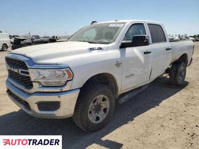 Dodge Ram 6.0 diesel 2020r. (FRESNO)