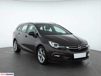 Opel Astra 1.4 123 KM 2016r. (Piaseczno)