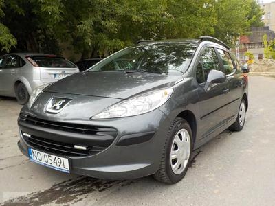 Peugeot 207 1,4 beznena , 103 tys.km. Polski salon, bezwypadko