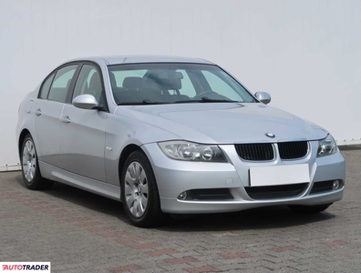 BMW 318 2.0 127 KM 2005r. (Piaseczno)