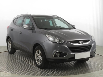 Hyundai ix35 , Klimatronic, Tempomat, Parktronic, Podgrzewane siedzienia