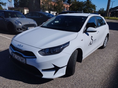 Kia Ceed o niskim przebiegu na gwarancji