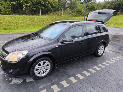 Opel Astra H kombi 1.6 LPG 2009