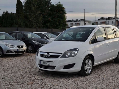 Opel Zafira B 1.8 ECOTEC 140KM 2012