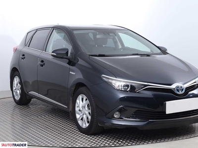 Toyota Auris 1.8 134 KM 2016r. (Piaseczno)