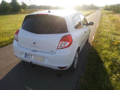 Używane Renault Clio - 10 500 PLN, 282 000 km, 2012