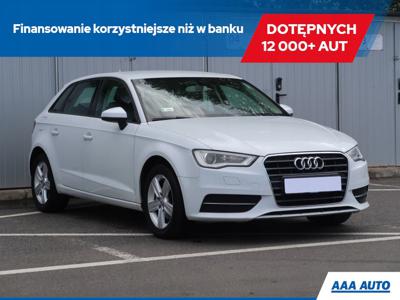 Audi A3 8V Hatchback 3d 1.4 TFSI 122KM 2013