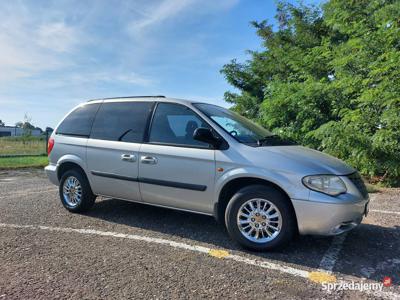 Chrysler Voyager 2.8 CRD // 2004 // 6-Osobowy // Automat