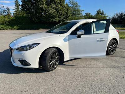 Mazda 3 III Hatchback Facelifting 2.0 SKYACTIV-G 120KM 2016