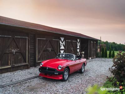 MG MGB Klasyczny brytyjski roadster (podobny do triumph)