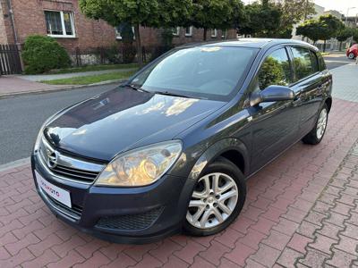 Opel Astra 1.4 16v Benzyna Klimatyzacja Pierwszy Właściciel Śliczna