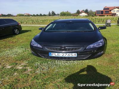 Opel astra j 2010r