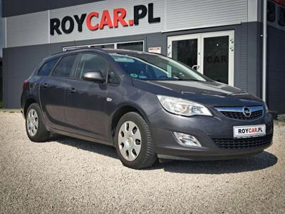 Opel Astra J Sports Tourer 1.4 Twinport ECOTEC 100KM 2011