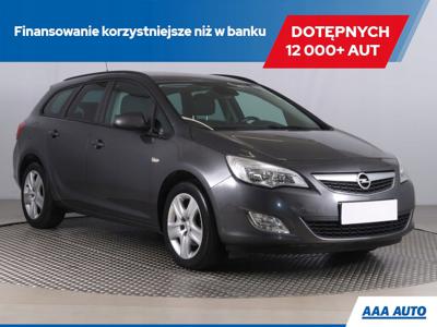 Opel Astra J Sports Tourer 1.7 CDTI ECOTEC 110KM 2011