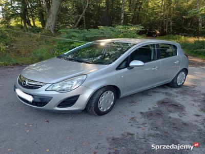 Opel corsa 2013 1,4 benzyna