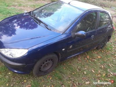 PEUGEOT 206 granatowy ekonomiczny 2004 r.