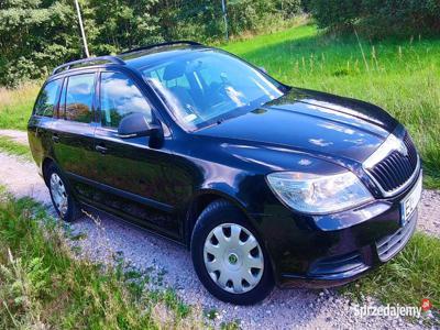 Skoda Octavia II - salon Polska