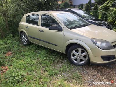 Sprzedam czesci opel astra h