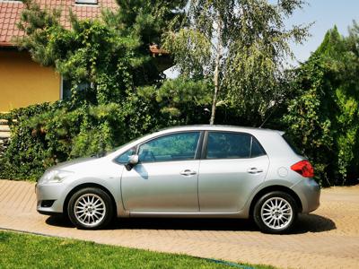 Toyota Auris I Hatchback 2.0 D-4D 125KM 2008