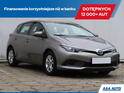 Toyota Auris II Hatchback 5d Facelifting 1.33 Dual VVT-i 99KM 2015