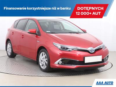 Toyota Auris II Hatchback 5d Facelifting 1.8 Hybrid 136KM 2016