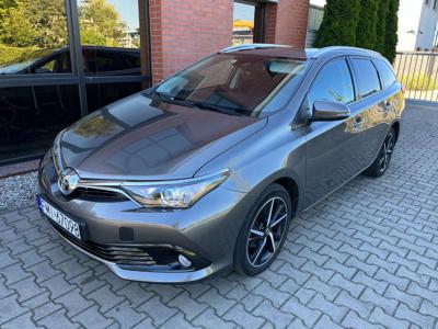 Toyota Auris II Touring Sports Facelifting 1.2 D-4T 116KM 2017