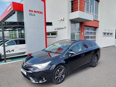 Toyota Avensis III Wagon Facelifting 2015 2.0 D-4D 143KM 2017