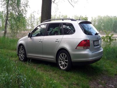 Volkswagen Golf V Kombi 1.6 i 102KM 2008