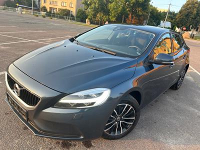 Volvo V40 II 2016