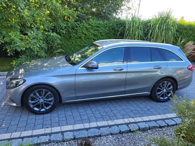 Mercedes-Benz Klasa C W205 Mercedes-Benz Klasa C Ładny zadbany dobrze wyposażony