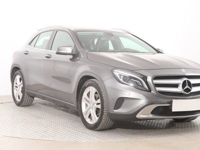 Mercedes-Benz Klasa GLA , Serwis ASO, Automat, Skóra, Navi, Xenon, Bi-Xenon,