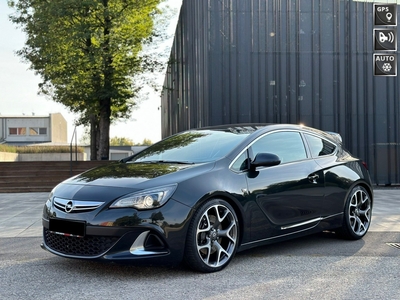 Opel Astra J 2.0 Turbo OPC