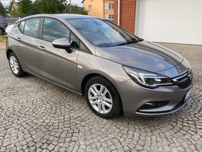 Opel Astra K