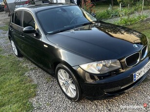 BMW 1 lift bardzo zadbana 1.6 115km