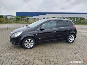 OPEL CORSA 1,2 benzyna 2010 R