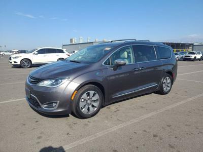 Chrysler Pacifica Hybrid Limited