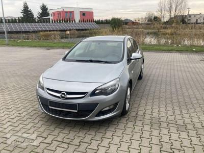 Opel Astra J