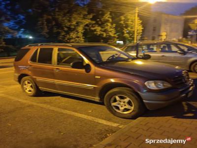 Sprzedam Mercedes Benz ML W163 3.2 gaz