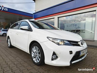 Toyota Auris Panorama Kamera Salon PL II (2012-)