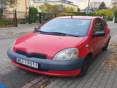 Toyota Yaris I Warszawa czerwona bezwypadkowa 2002