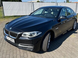 BMW Seria 5 528i xDrive Luxury Line